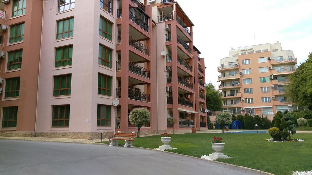Luxury Sunrise Complex Apartment Golden Sands Exterior photo